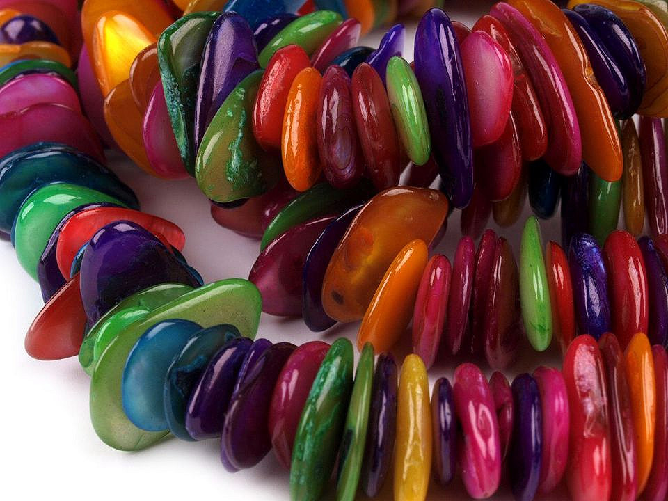 Mărgele chipsuri sidef colorat, șirag 80-85 cm - Multicolor (1 Șir)