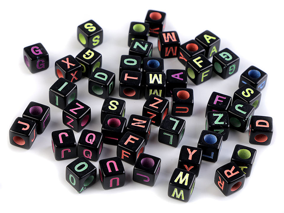 Mărgele cubice cu litere, 8x8 mm - Mix (25 Bucăți)