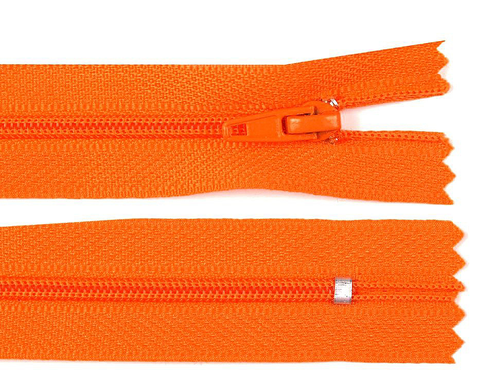 Fermoar spiralat nedetașabil no 3, lungime 18 cm - Verde kaki (10 Bucăți) Fermoar spiralat nedetașabil no 3, lungime 18 cm - Verde kaki (10 Bucăți)