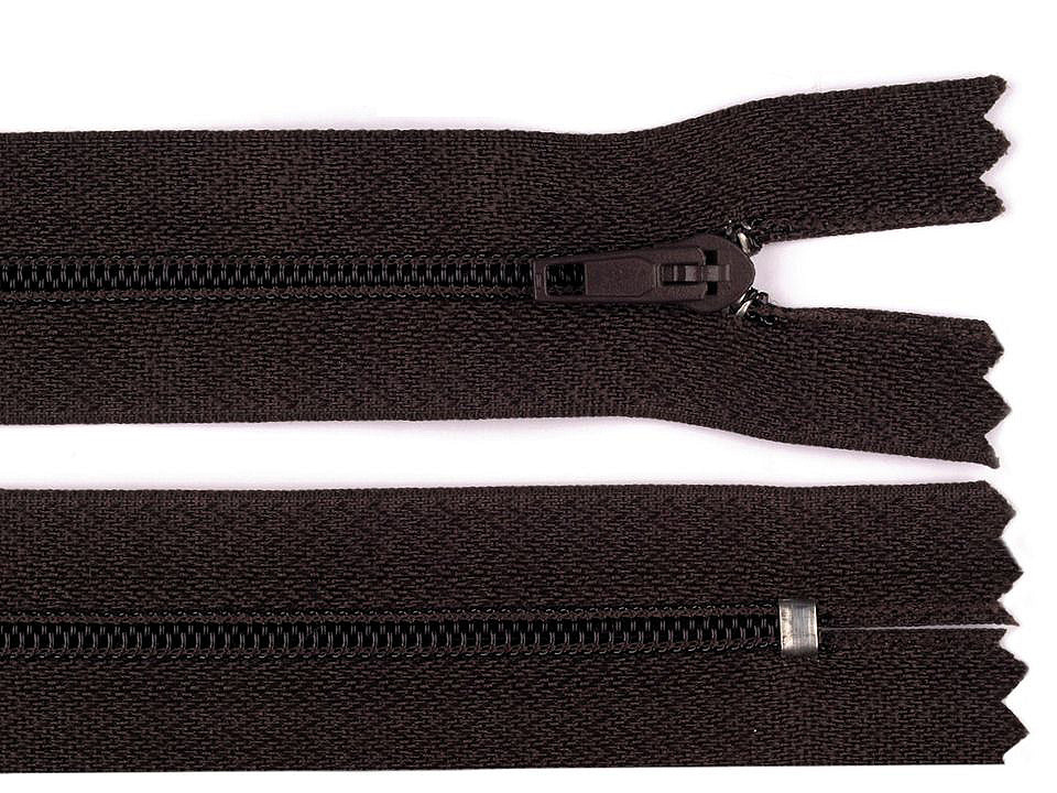 Fermoar spiralat nedetașabil no 3, lungime 25 cm - Bordo (1 Bucată) Fermoar spiralat nedetașabil no 3, lungime 25 cm - Bordo (1 Bucată)