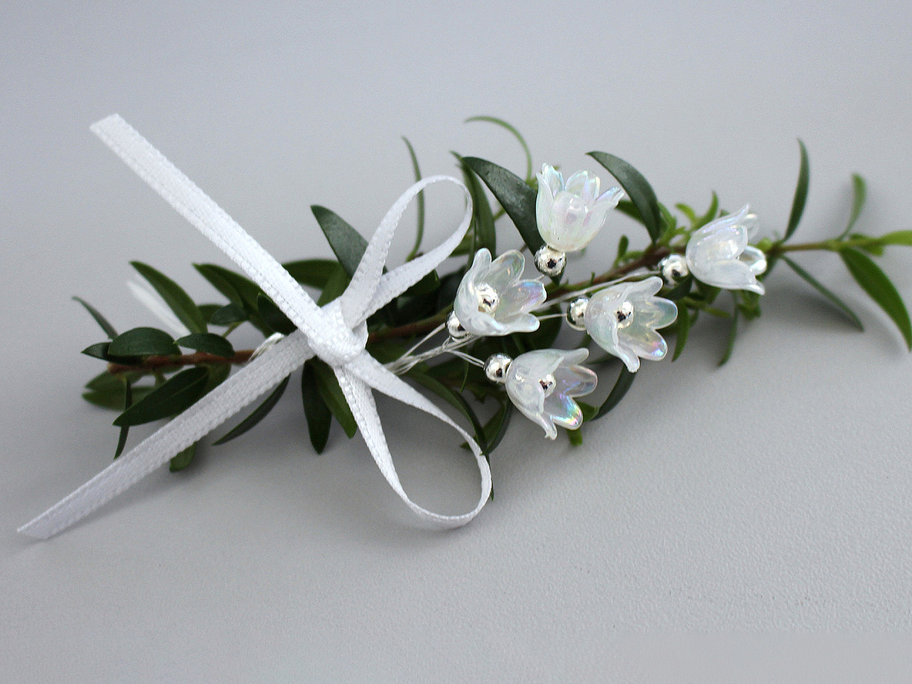 Mărgele clopoțel/fustă din plastic cu efect ab 9x11 mm - Roșu (500 Grame)