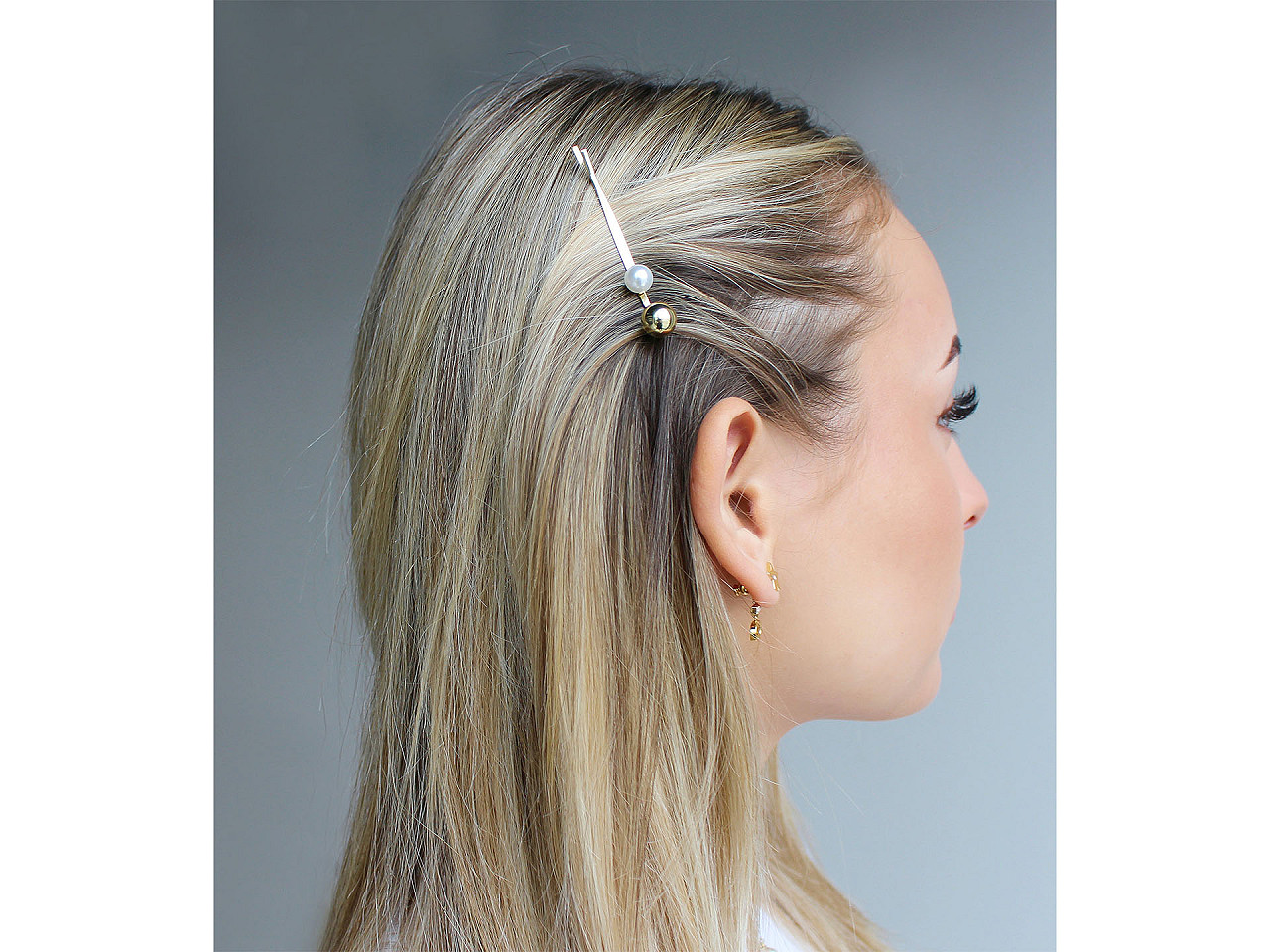 Agrafe / ace de par cu perla - Auriu deschis (2 Bucăți)