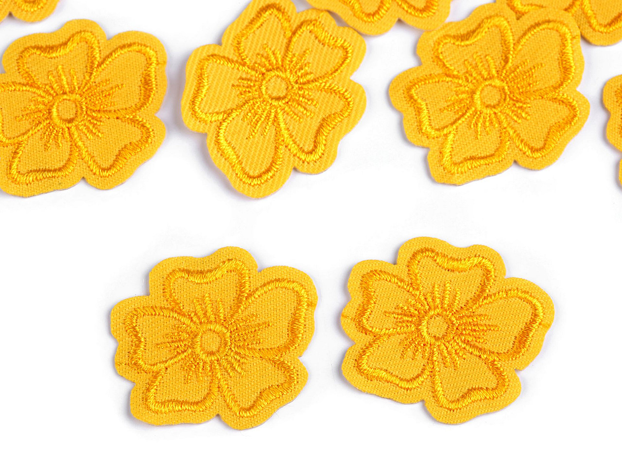 Aplicație termoadezivă brodată - floare - Roz deschis (10 Bucăți)