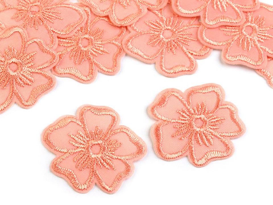 Aplicație termoadezivă brodată - floare - Roz deschis (10 Bucăți)