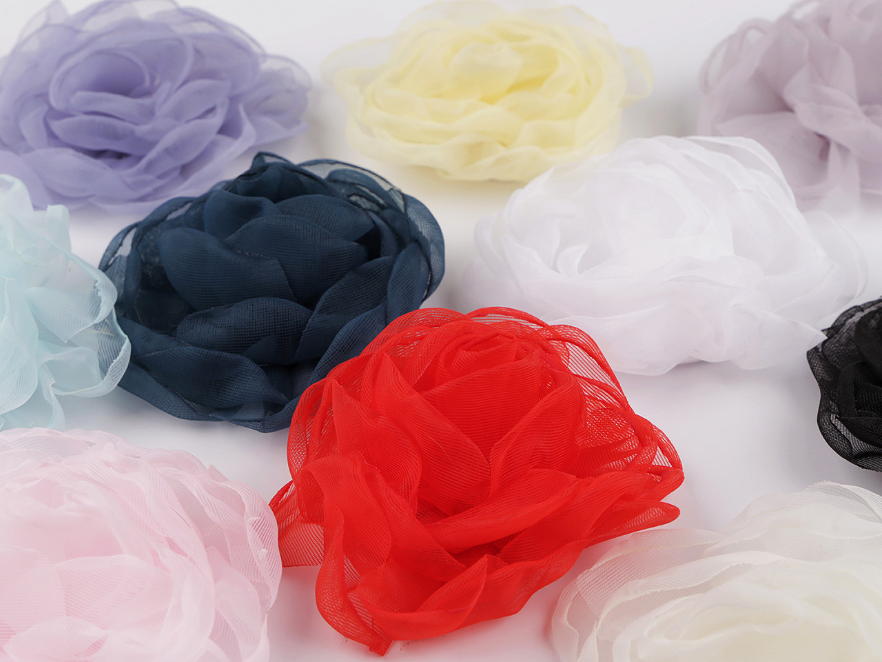 Floare de trandafir din organza ø8 cm - Verde mentol (1 Bucată)