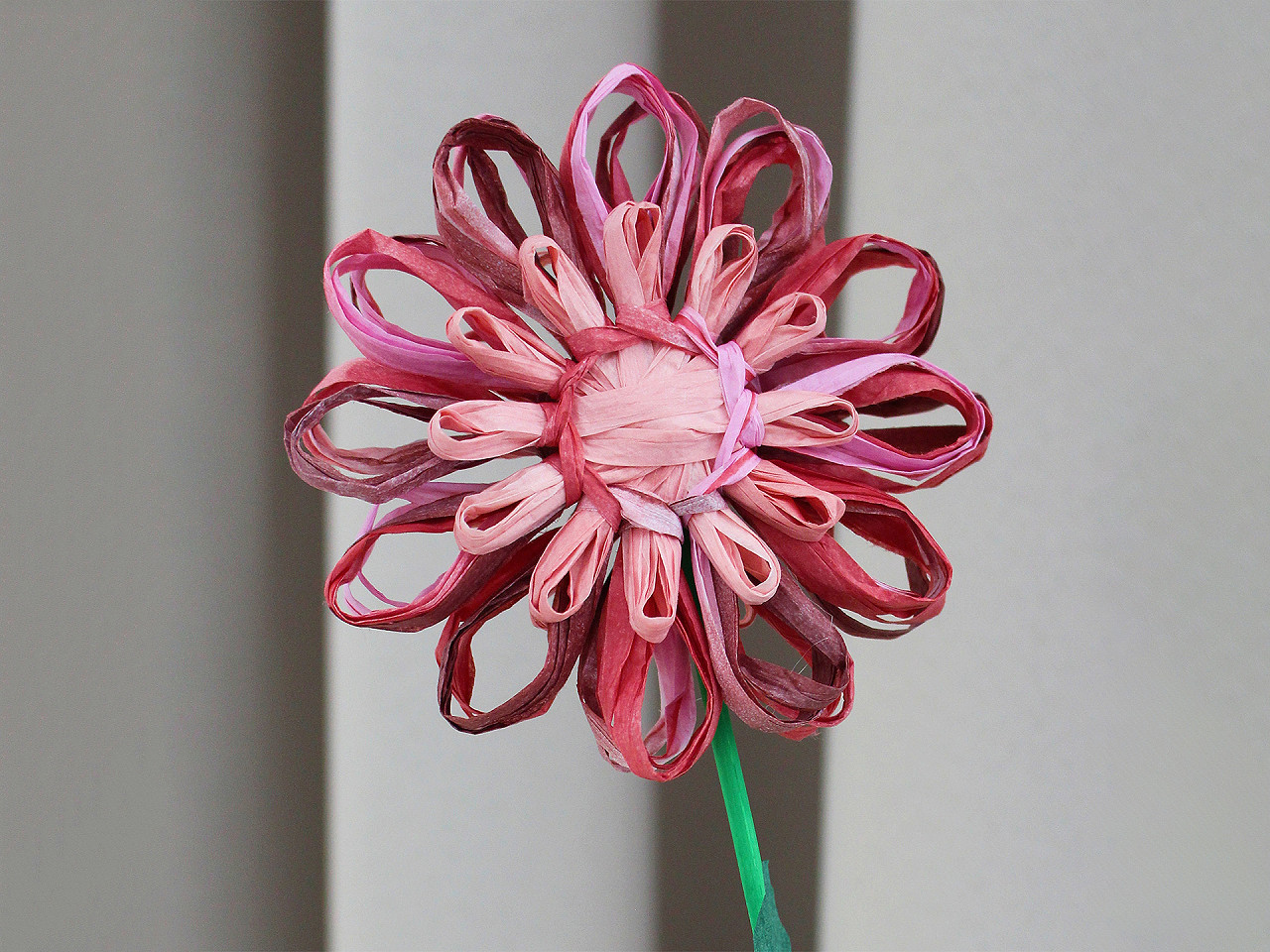 Rafie pentru impletit genti - natural, latime 5-8 mm - Gri neutral (10 Bucăți)