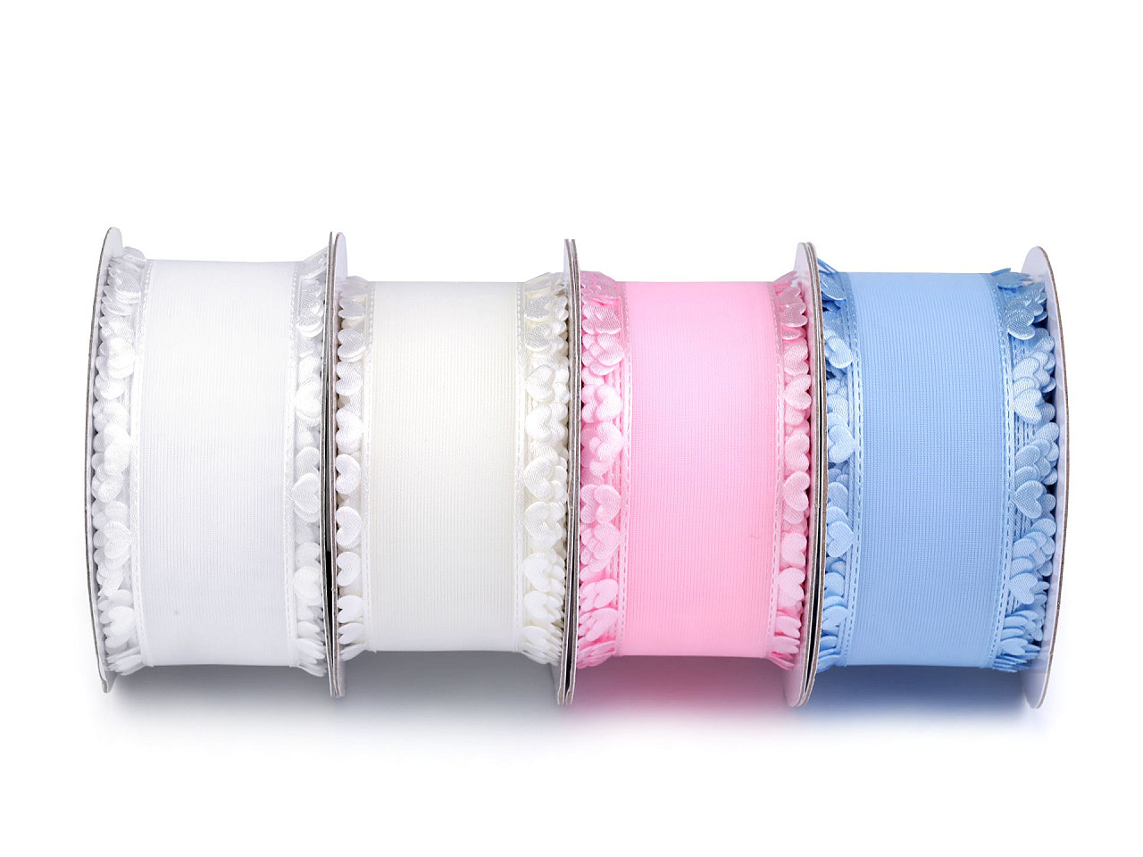 Panglică cu inimioare, lățime 40 mm - Alb (18 Metri)