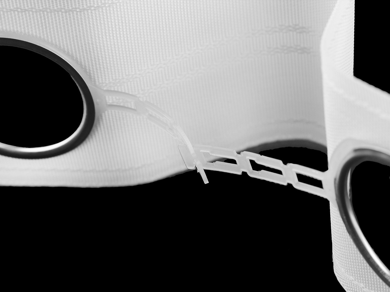 Rejansă perdele cu ocheți capsabili. 75 mm - Alb (1 Metru)