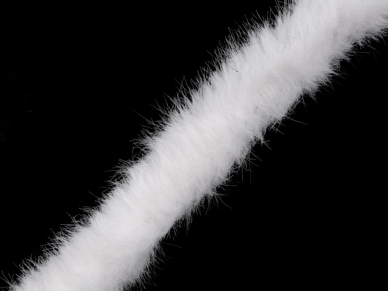 Bordura / vipusca din blana artificiala, latime 2 cm - Roz deschis (1 Metru)