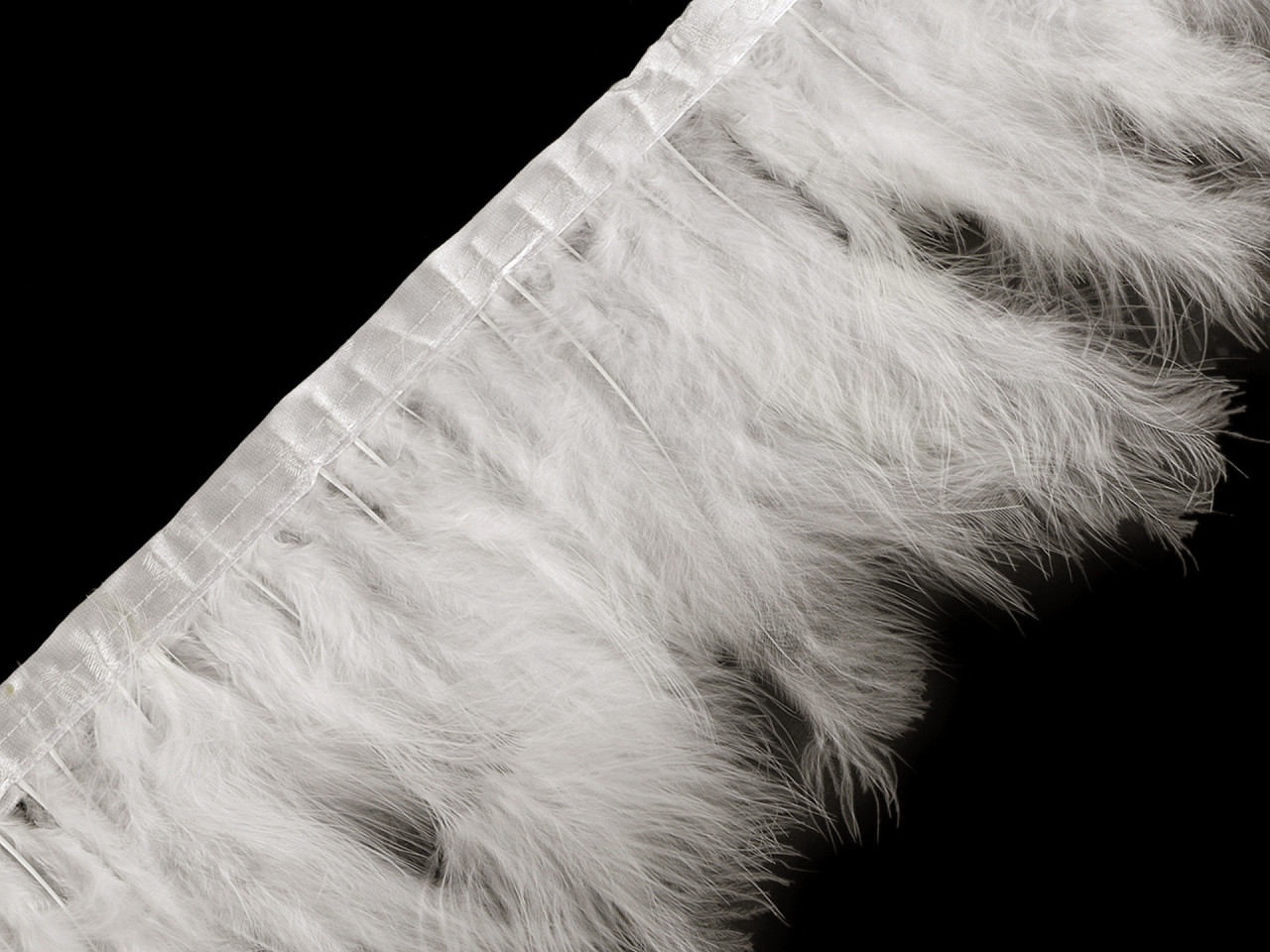 Bandă din pene de curcan, latime 9-12 cm - Off white (2 Metri)