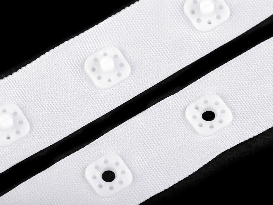 Bandă cu capse pentru confecții textile /  body, lățime 17 mm - Negru (1 Metru)