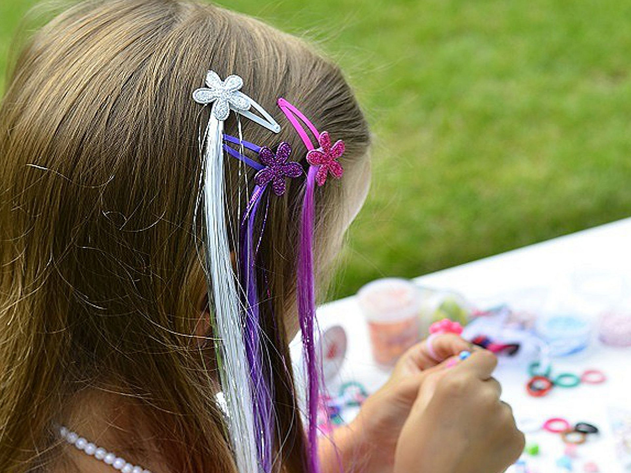 Agrafe cu șuvițe colorate - Mix (48 Bucăți)