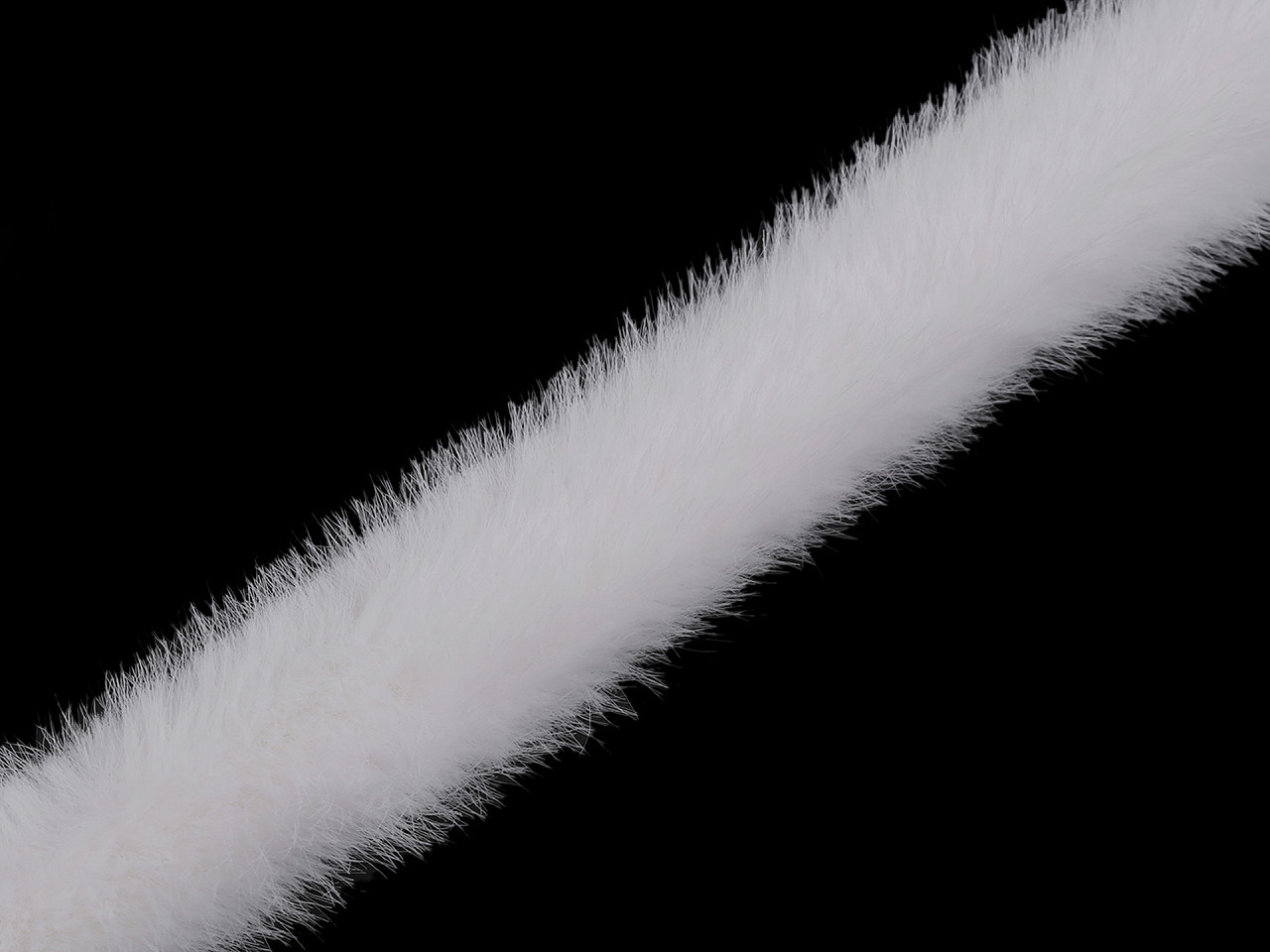 Blană sintetică decorativă, lățime 3 cm - Bej deschis (1 Metru)