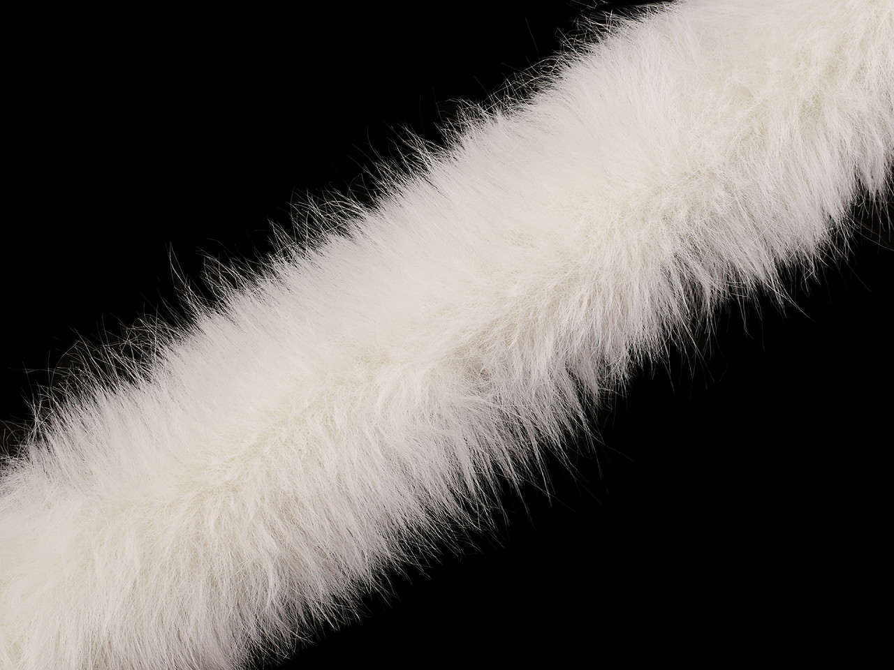 Blana sintetica decorativa rotunda latime 7 cm - Verde (1 Metru)