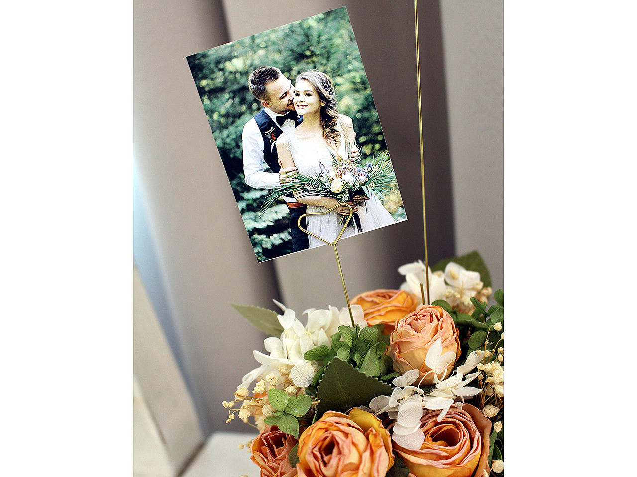 Suport metalic foto / felicitare - inimă - Auriu deschis (20 Bucăți)