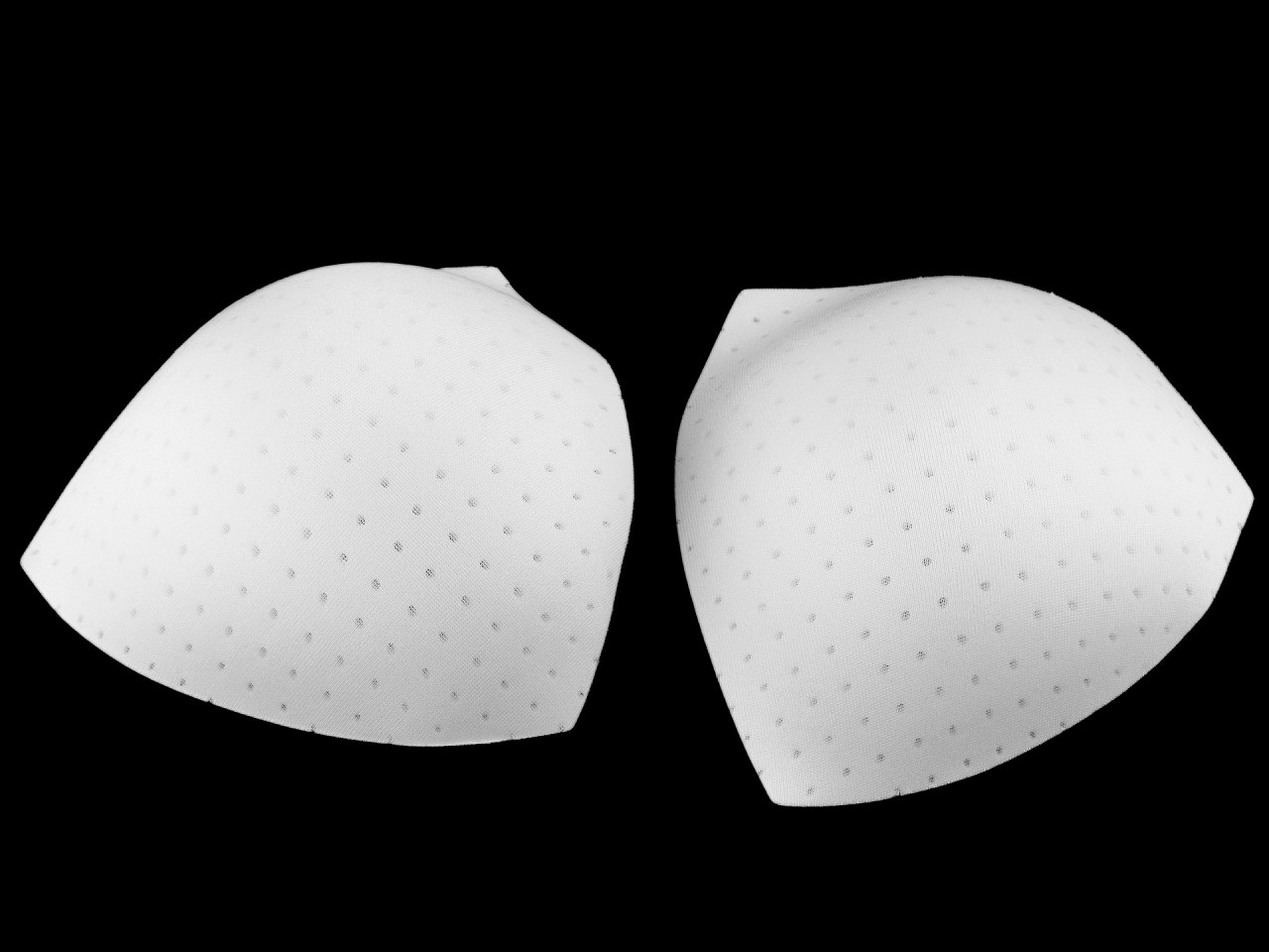 Cupe / bureți sutien cu perforații 48 - Nude (1 Pereche)